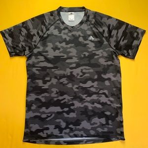 Adidas | Training Shirt | Large | Black/Gray Camo